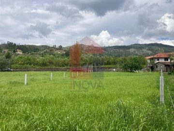 Terreno para Venda em Sande, Vilarinho, Barros e Gomide