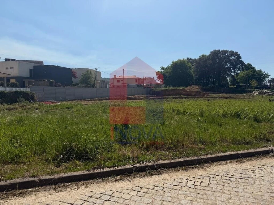 Moradia T3 para Venda em Adaufe Foto 13