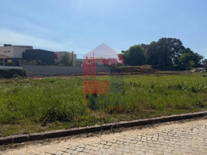 Moradia T3 para Venda em Adaufe Foto 13