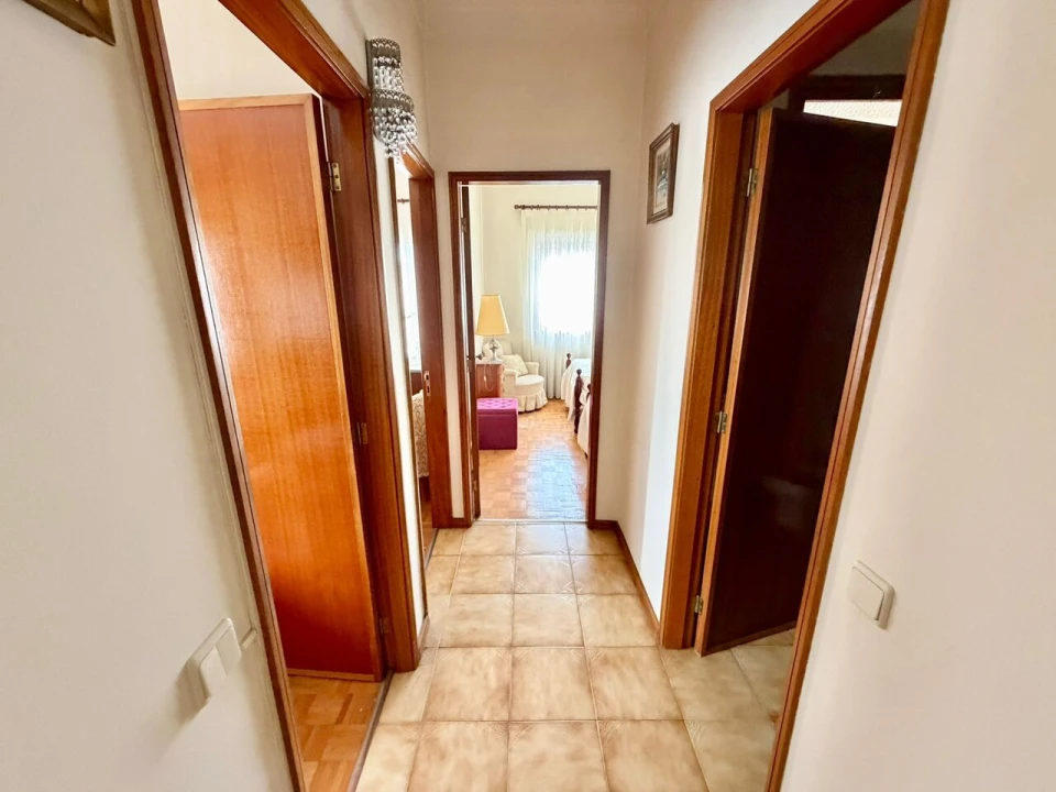 Moradia T6 para Venda em Avintes Foto 13