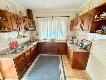Moradia T6 para Venda em Avintes