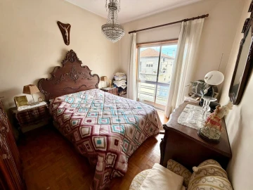 Moradia T6 para Venda em Avintes