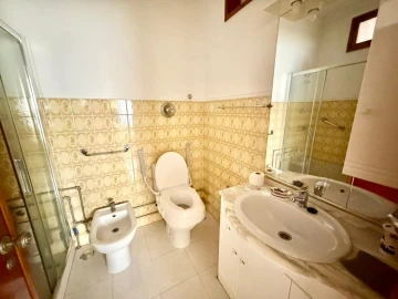 Moradia T6 para Venda em Avintes