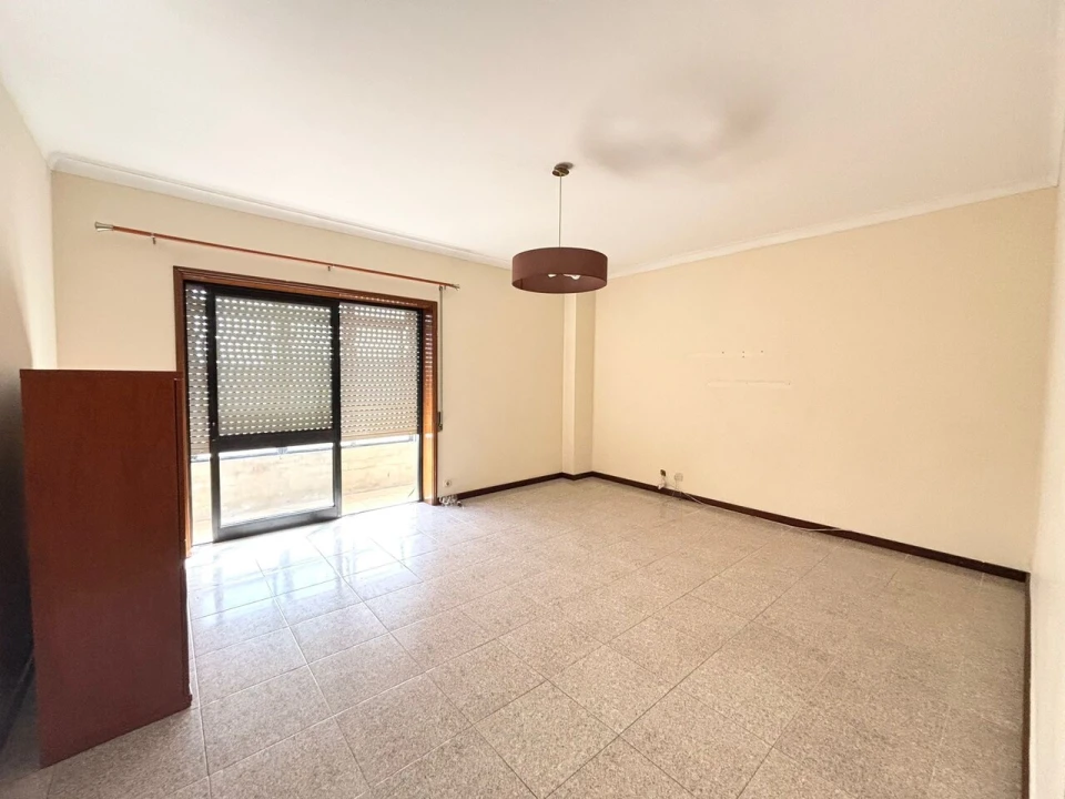 Apartamento T2 para Venda em Mafamude e Vilar do Paraíso Foto 7