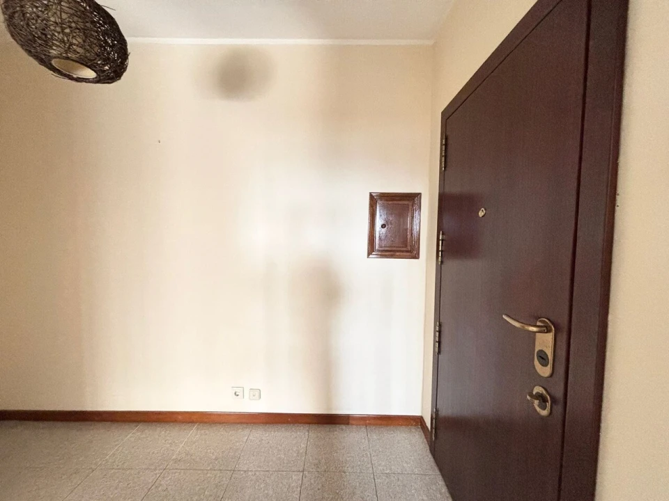 Apartamento T2 para Venda em Mafamude e Vilar do Paraíso Foto 22