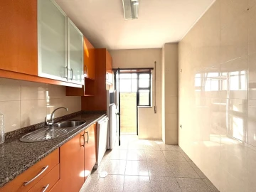 Apartamento T2 para Venda em Mafamude e Vilar do Paraíso