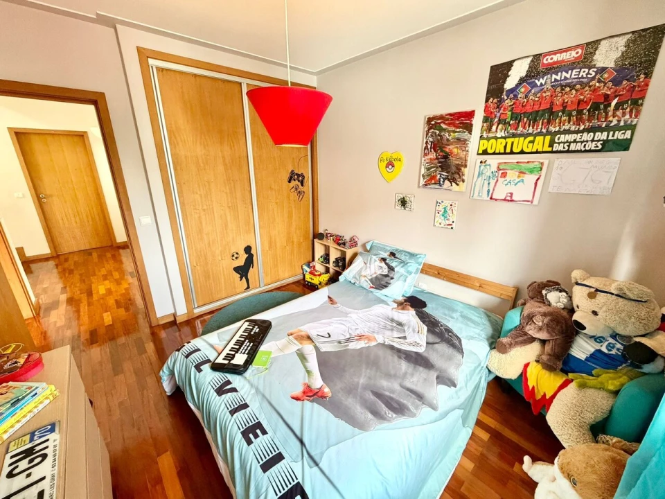 Moradia T3 para Venda em Serzedo e Perosinho Foto 16