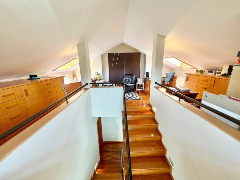 Moradia T3 para Venda em Serzedo e Perosinho Foto 27