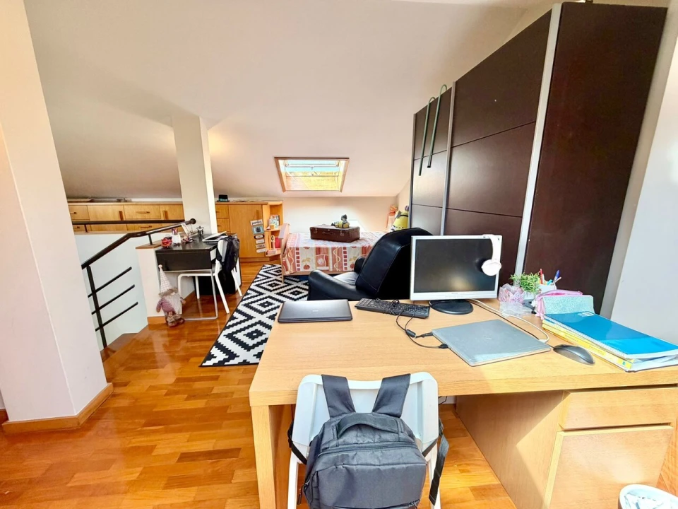 Moradia T3 para Venda em Serzedo e Perosinho Foto 29