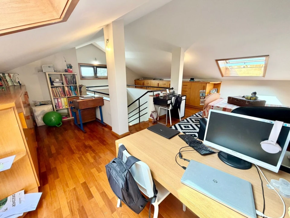 Moradia T3 para Venda em Serzedo e Perosinho Foto 30