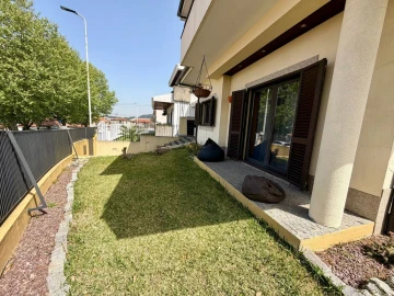 Moradia T3 para Venda em Serzedo e Perosinho