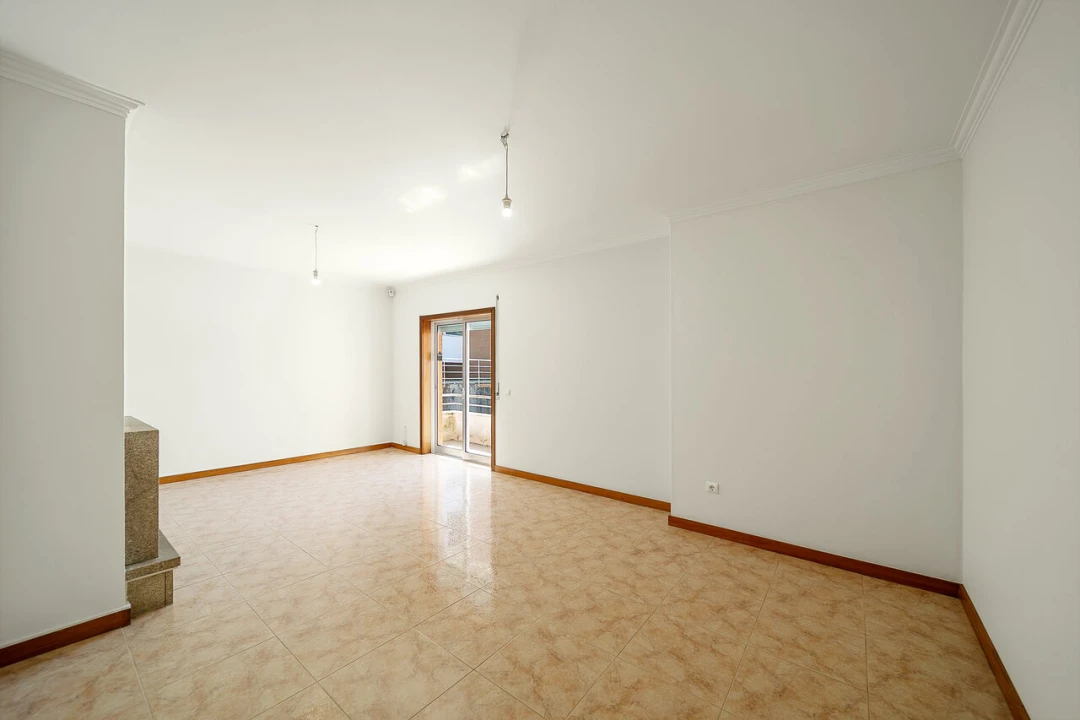 Apartamento T3 para Venda em Avintes Foto 8