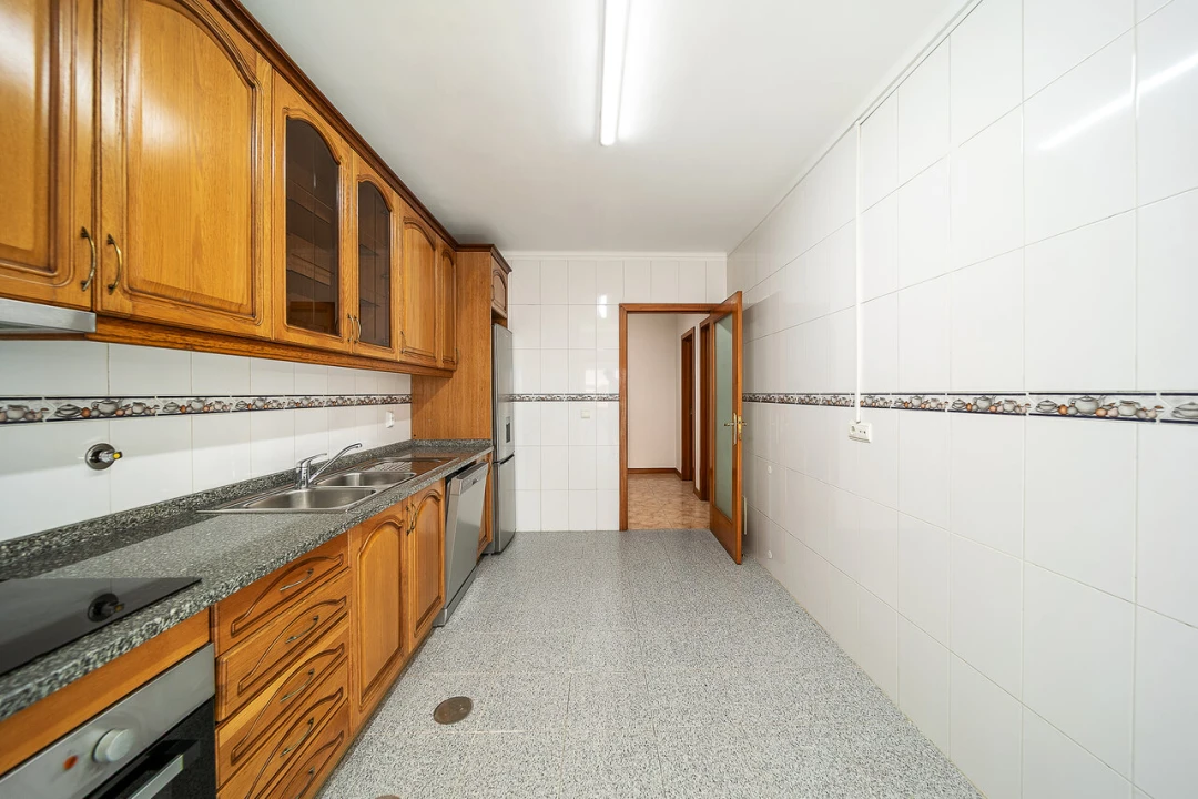Apartamento T3 para Venda em Avintes Foto 14