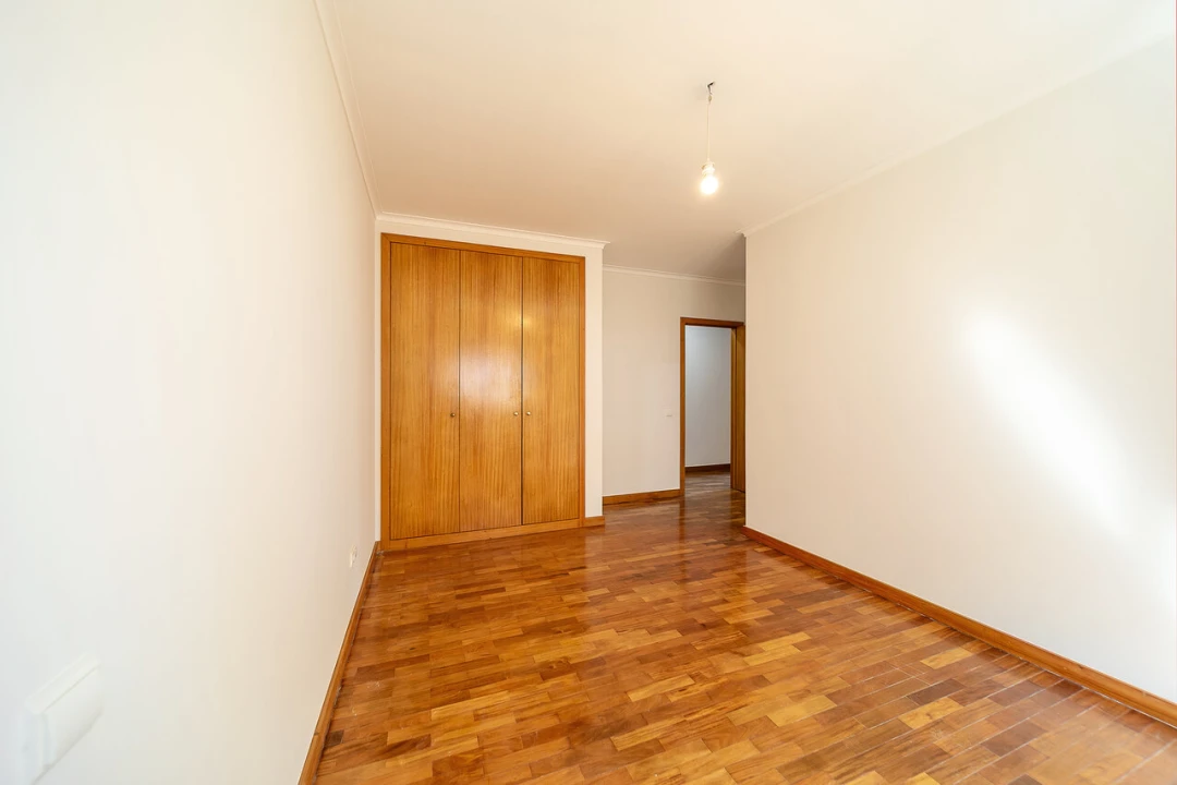 Apartamento T3 para Venda em Avintes Foto 27