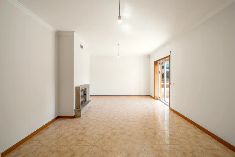 Apartamento T3 para Venda em Avintes Foto 2
