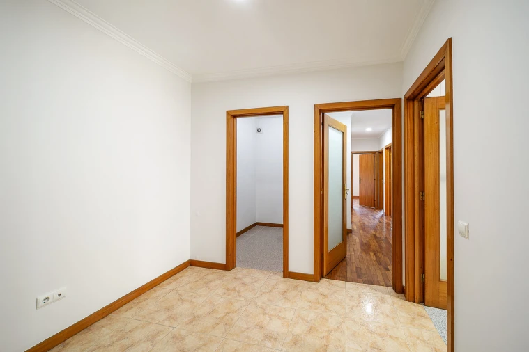 Apartamento T3 para Venda em Avintes Foto 9