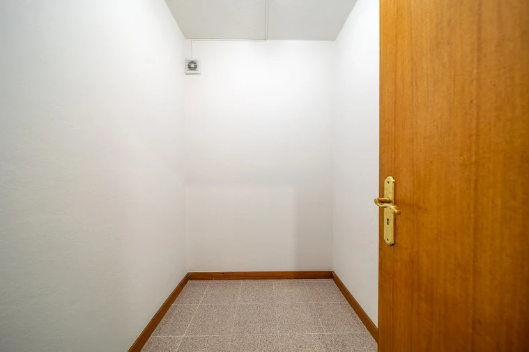 Apartamento T3 para Venda em Avintes Foto 17