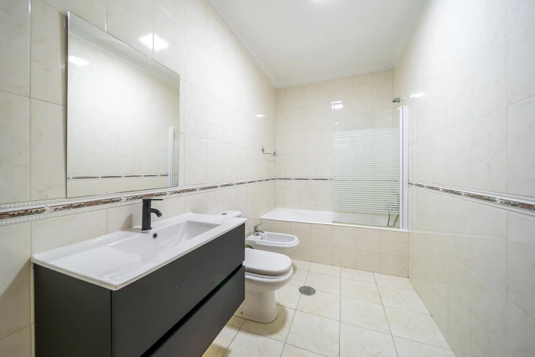 Apartamento T3 para Venda em Avintes Foto 24