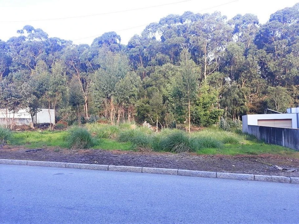 Terreno para Venda em Pedroso e Seixezelo Foto 1