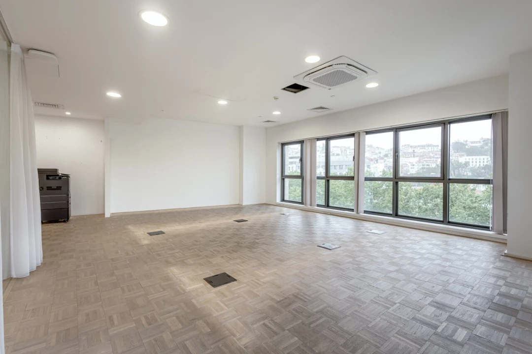 Escritório para Arrendamento em Santo António Foto 9