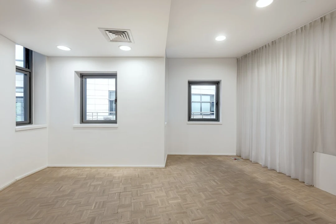 Escritório para Arrendamento em Santo António Foto 12