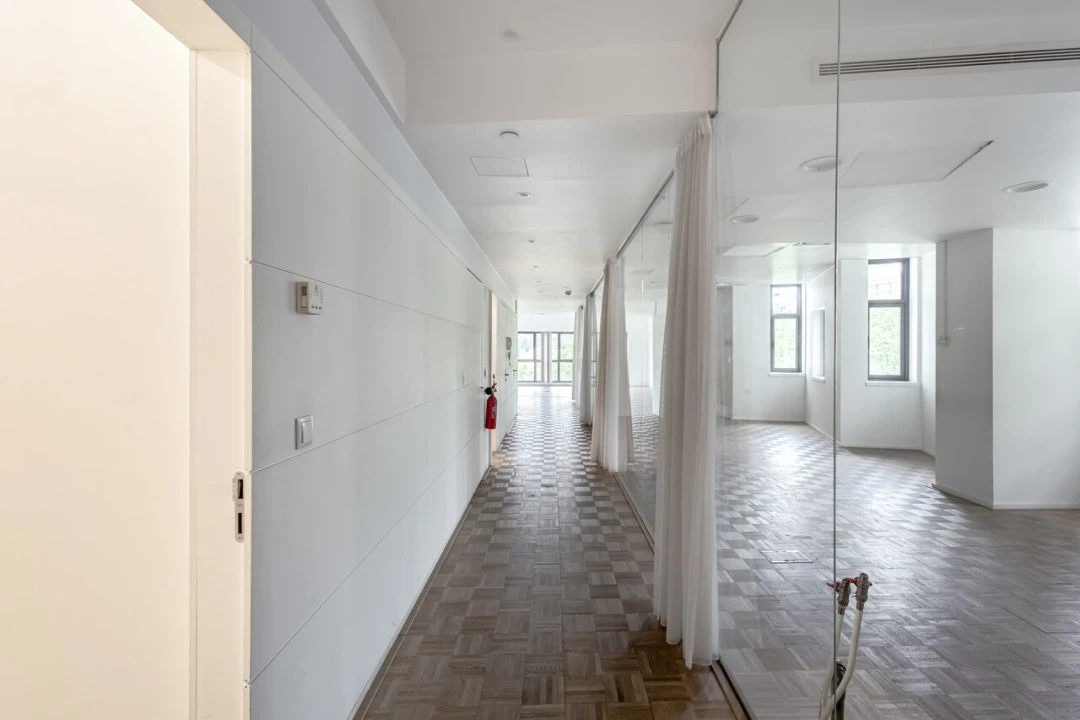 Escritório para Arrendamento em Santo António Foto 13