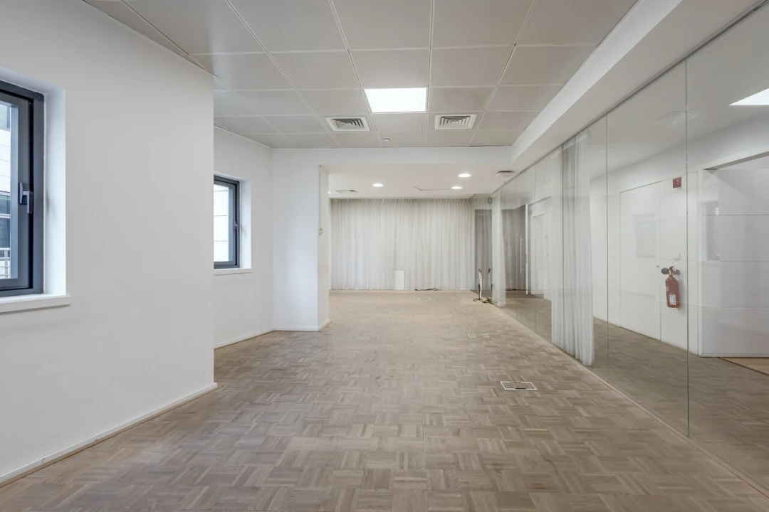 Escritório para Arrendamento em Santo António Foto 14