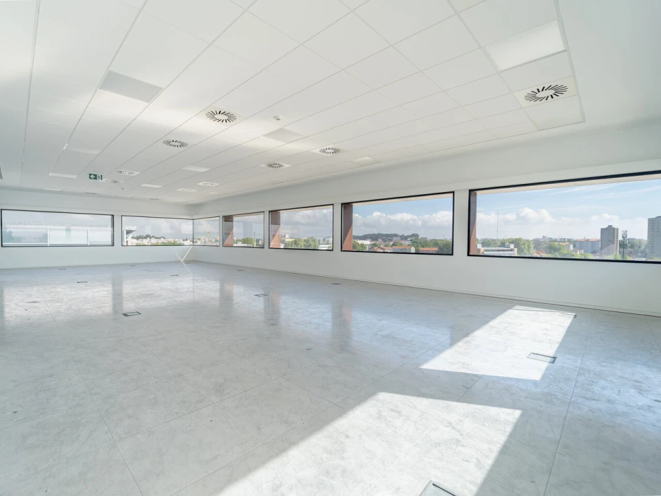 Escritório para Arrendamento em Ramalde Foto 9