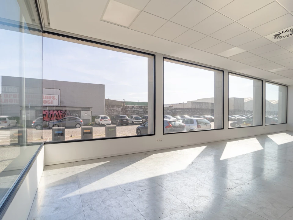 Escritório para Arrendamento em Ramalde Foto 3