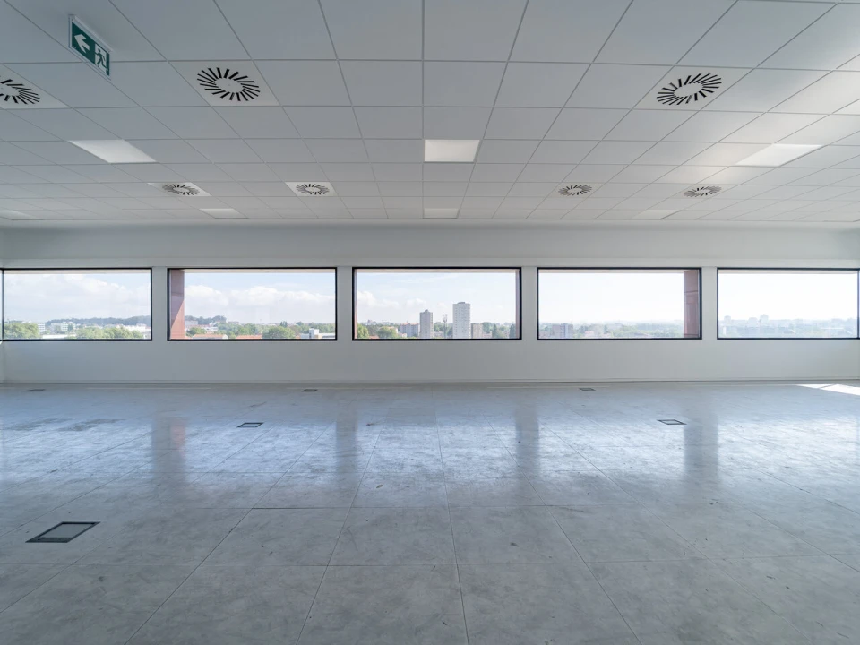 Escritório para Arrendamento em Ramalde Foto 3