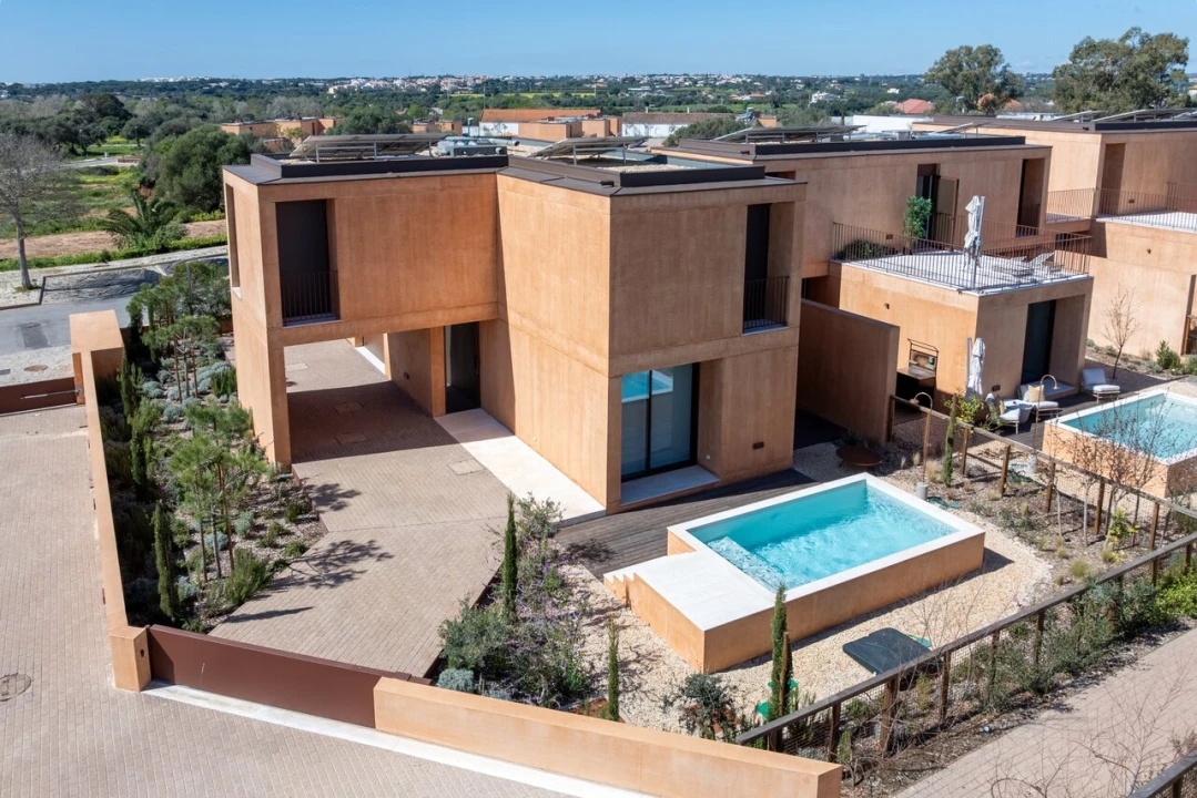 Moradia T3 para Venda em Quarteira Foto 1