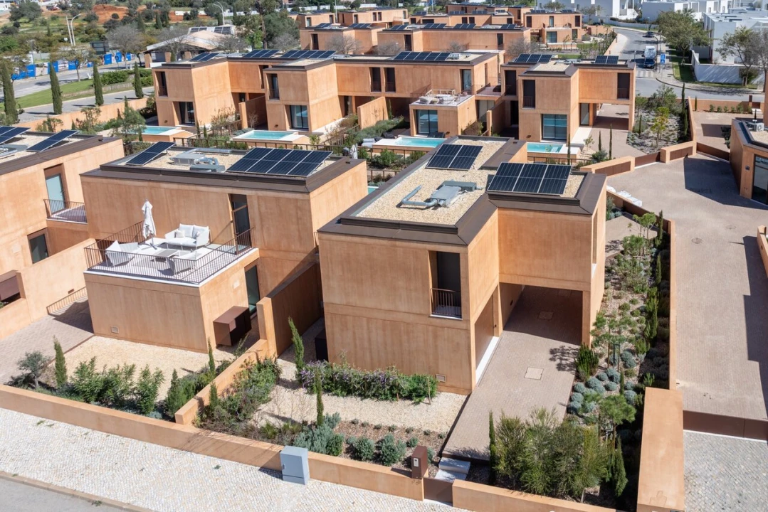 Moradia T3 para Venda em Quarteira Foto 42