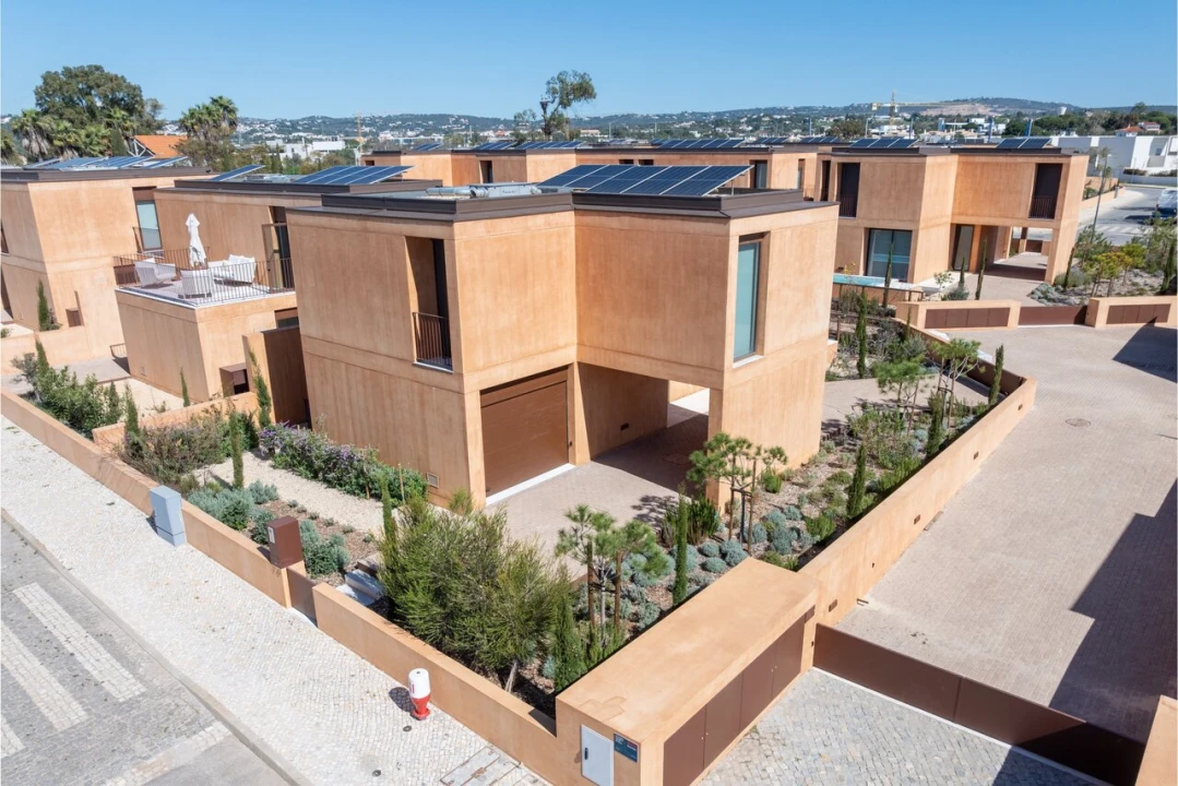 Moradia T3 para Venda em Quarteira Foto 41