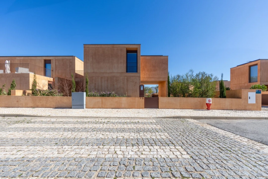 Moradia T3 para Venda em Quarteira Foto 46