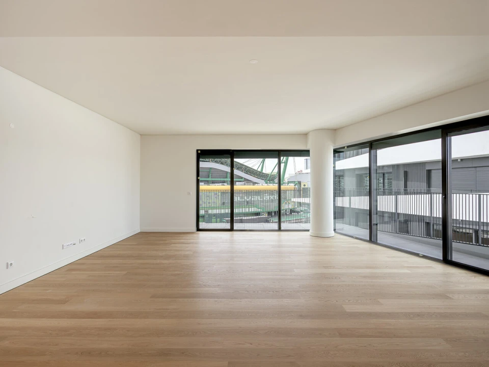 Apartamento T4 para Venda em Alvalade Foto 4