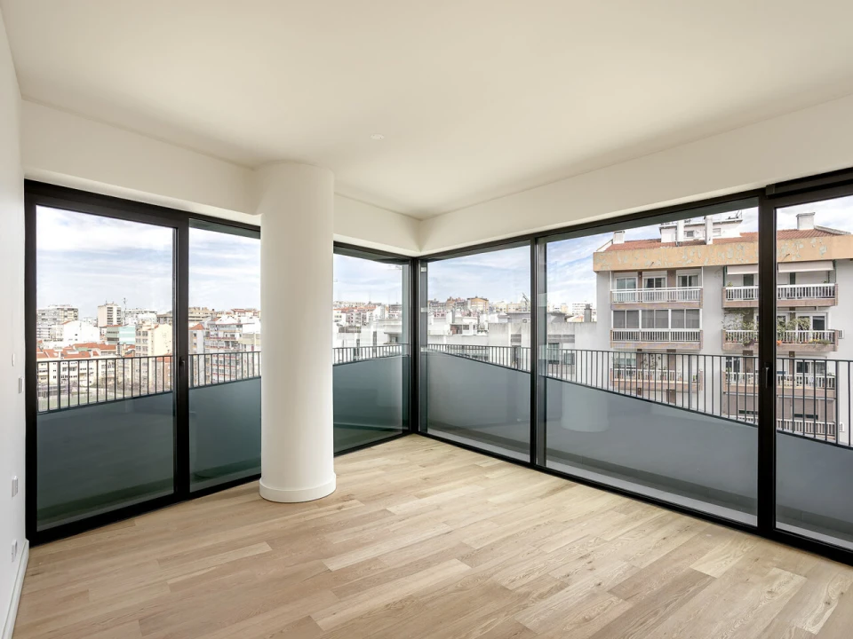 Apartamento T4 para Venda em Alvalade Foto 6