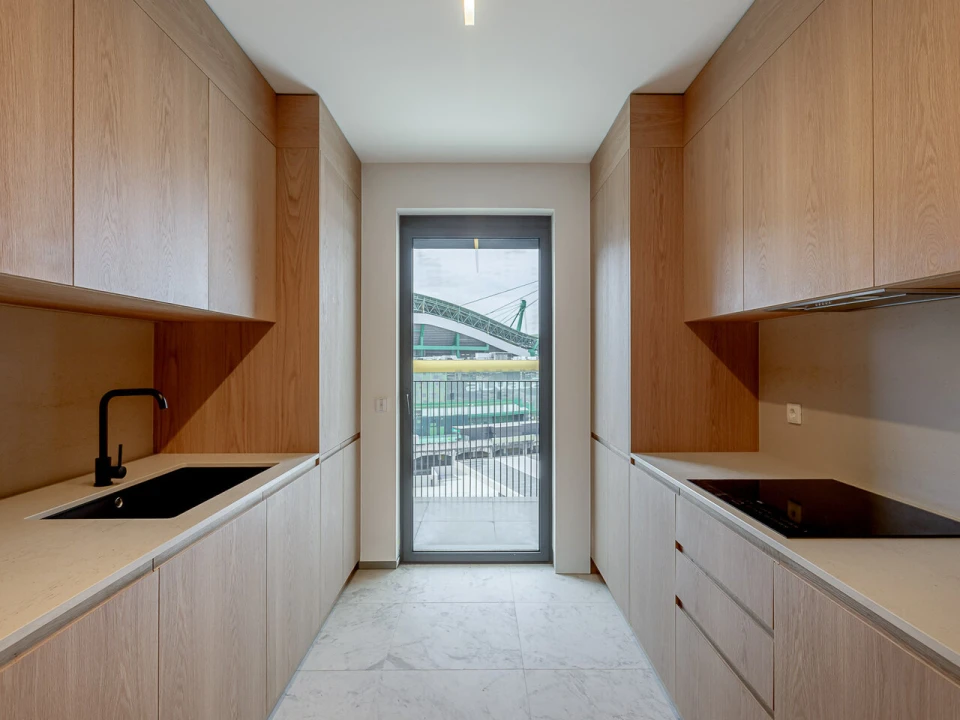 Apartamento T4 para Venda em Alvalade Foto 7