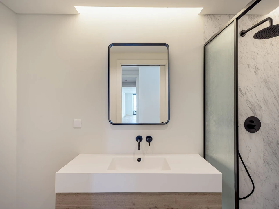 Apartamento T4 para Venda em Alvalade Foto 19