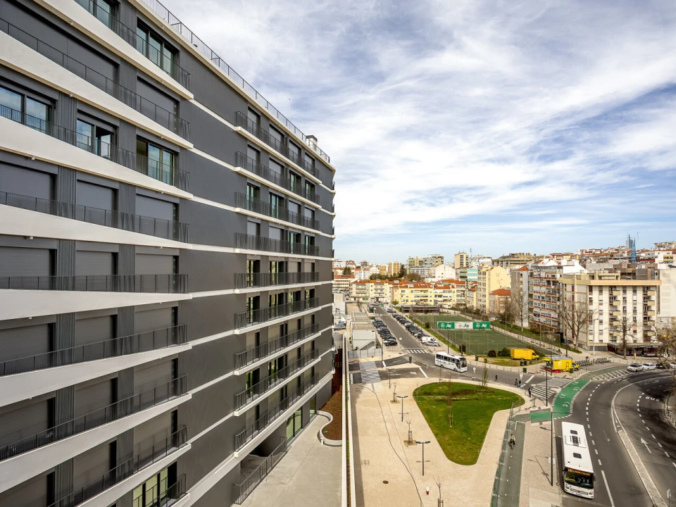 Apartamento T4 para Venda em Alvalade Foto 28