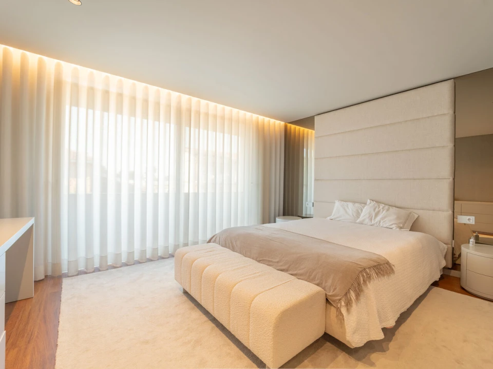 Moradia T4 para Venda em Gulpilhares e Valadares Foto 8