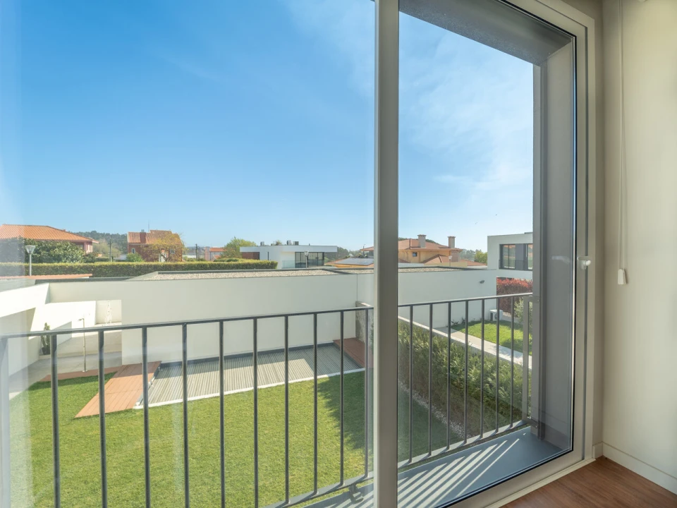 Moradia T4 para Venda em Gulpilhares e Valadares Foto 37