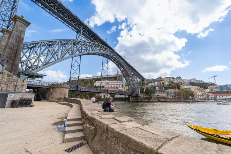 Loja para Arrendamento em Cedofeita, Santo Ildefonso, Sé, Miragaia, São Nicolau e Vitória Foto 10