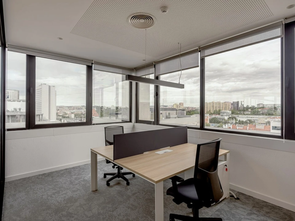 Escritório para Arrendamento em Campolide Foto 17