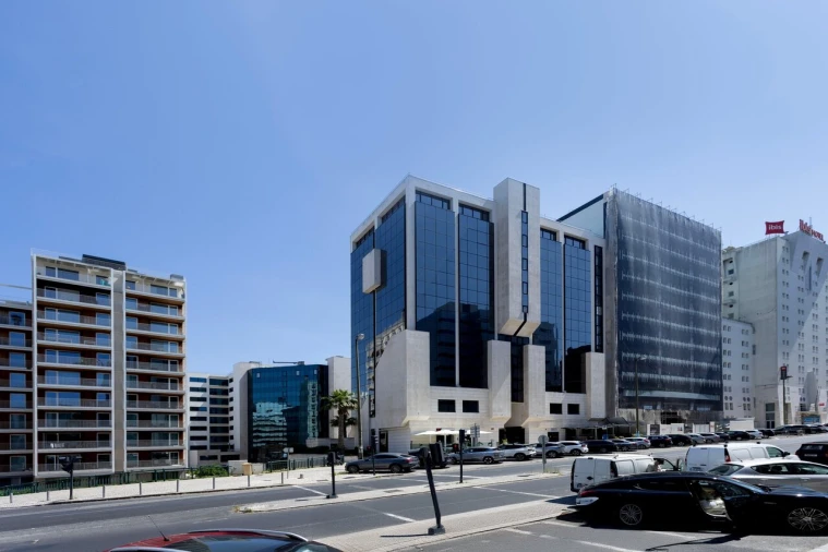 Escritório para Arrendamento em Campolide Foto 21