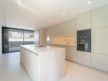 Apartamento T4 para Venda em Aldoar, Foz do Douro e Nevogilde