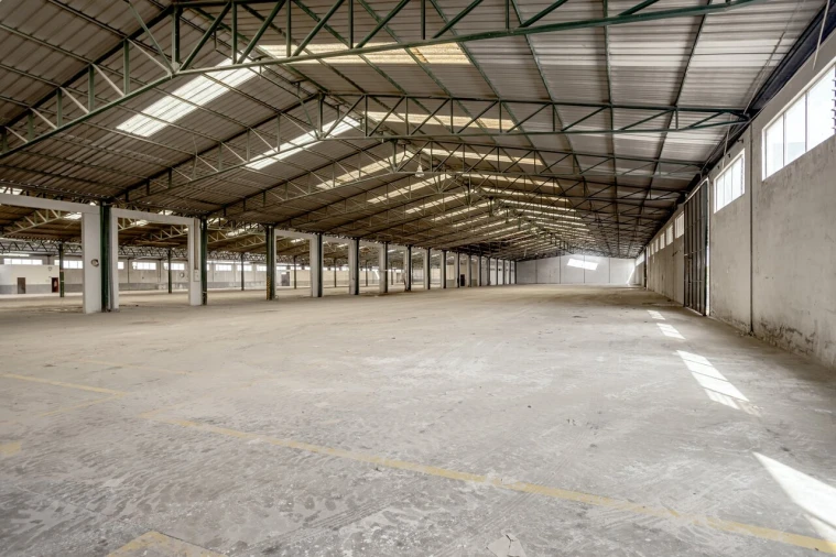 Armazém para Venda em Torres Novas (Santa Maria, Salvador e Santiago) Foto 8