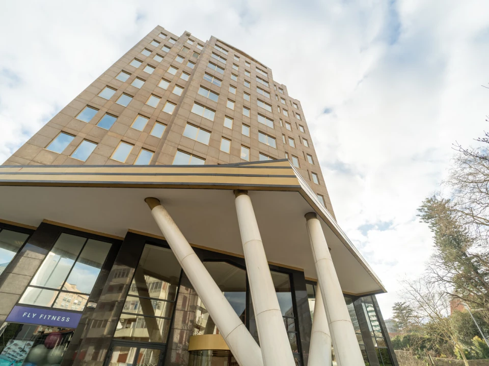 Escritório para Arrendamento em Lordelo do Ouro e Massarelos Foto 1