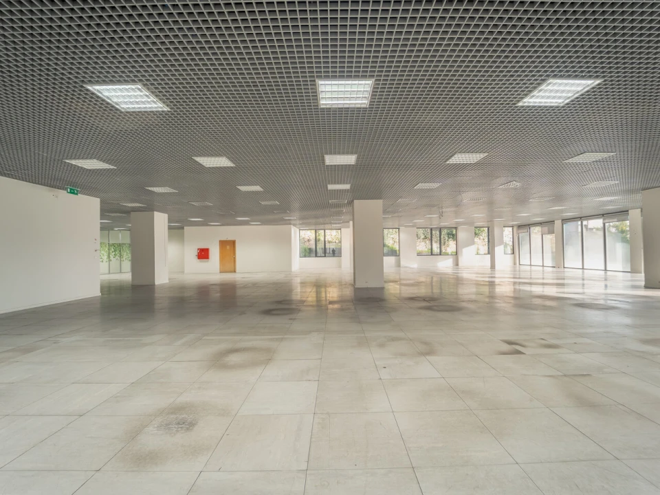 Escritório para Arrendamento em Lordelo do Ouro e Massarelos Foto 7