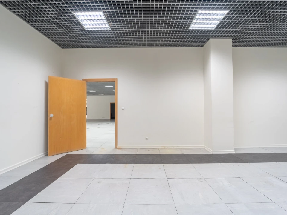 Escritório para Arrendamento em Lordelo do Ouro e Massarelos Foto 18