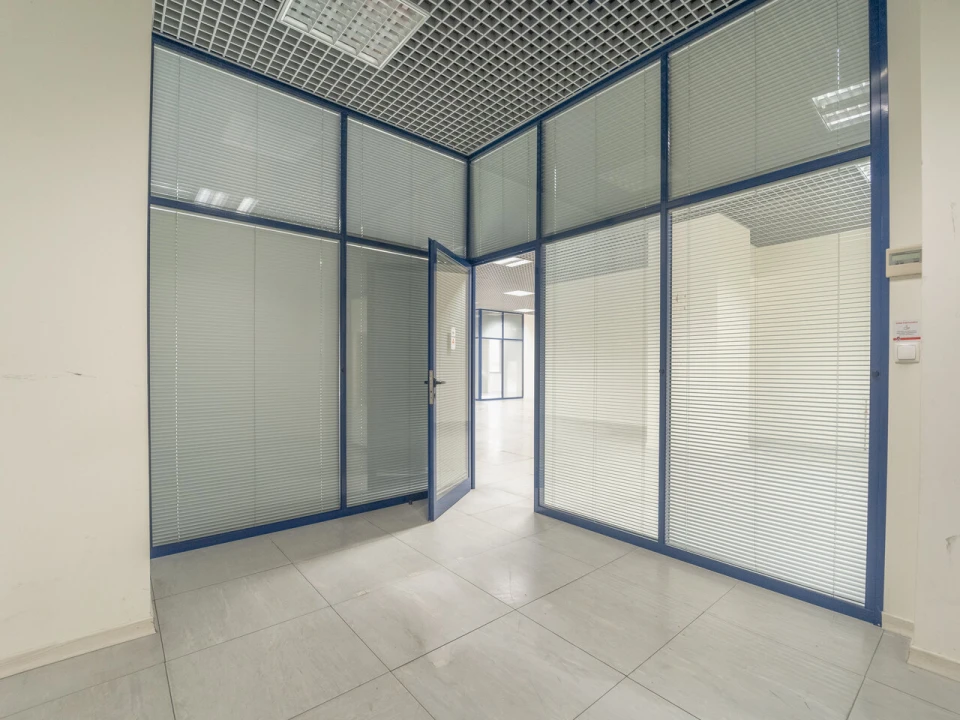 Escritório para Arrendamento em Lordelo do Ouro e Massarelos Foto 23